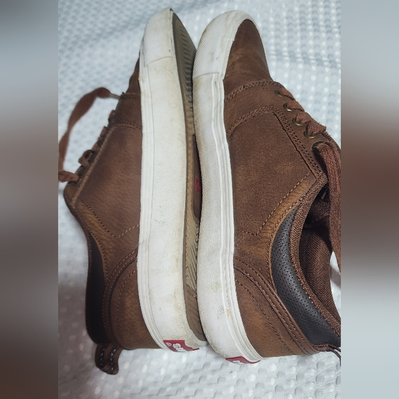 LEVIS EUC MENS SZ 8 ALPINE VEGAN LEATHER SNEAKERS SHOES - Picture 6 of 10